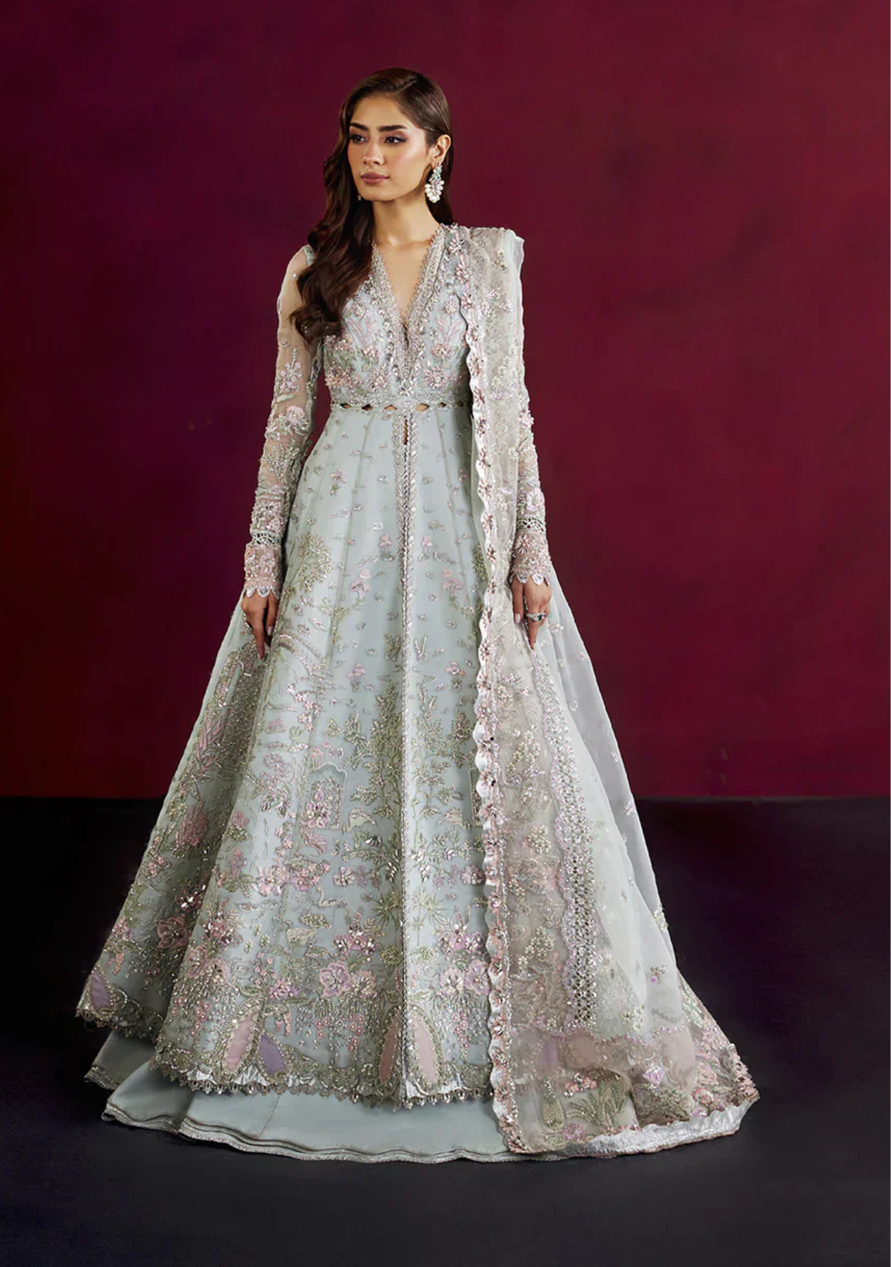 Womenswear - Pieno De Verde: A Verdant Elegance